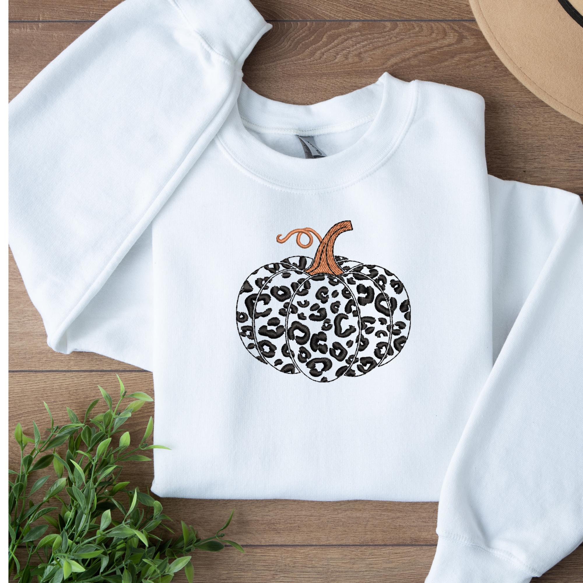 Leopard Pumkin Embroidered Sweatshirt- Cozy Fall Fashion